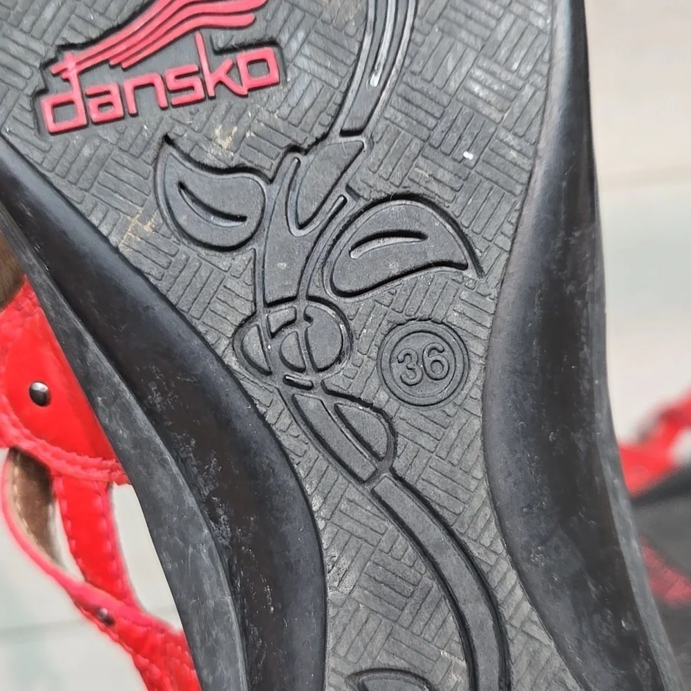 Dansko Women Jolie Red Strappy Leather Sandals Shoes Sz 36/6-6.5